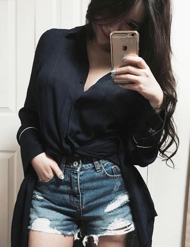 22 Young Korean Model profile image