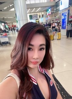 MiaLunah – Singaporean escort in Mumbai profile image